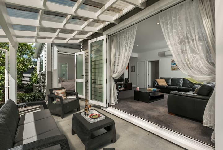 Pohutukawa Cottage - Waihi Beach