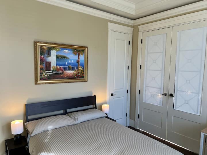 Double Room With Shared Washroom - Vancouver