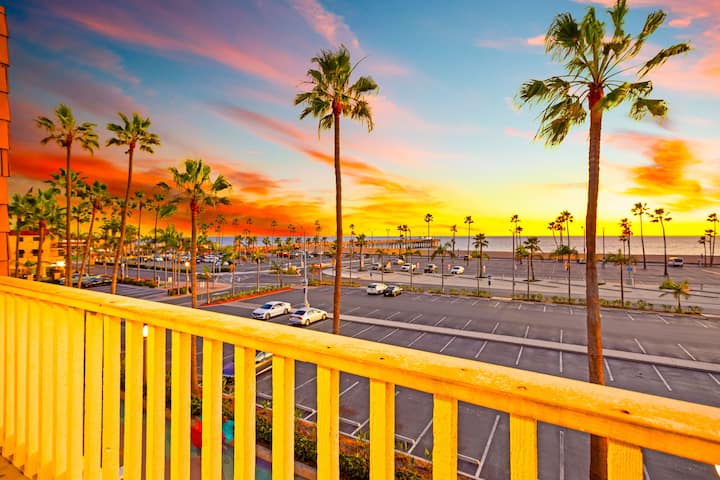 Amazing Location,walk To Everything,stunning Views - Crystal Cove State Beach, Newport Beach