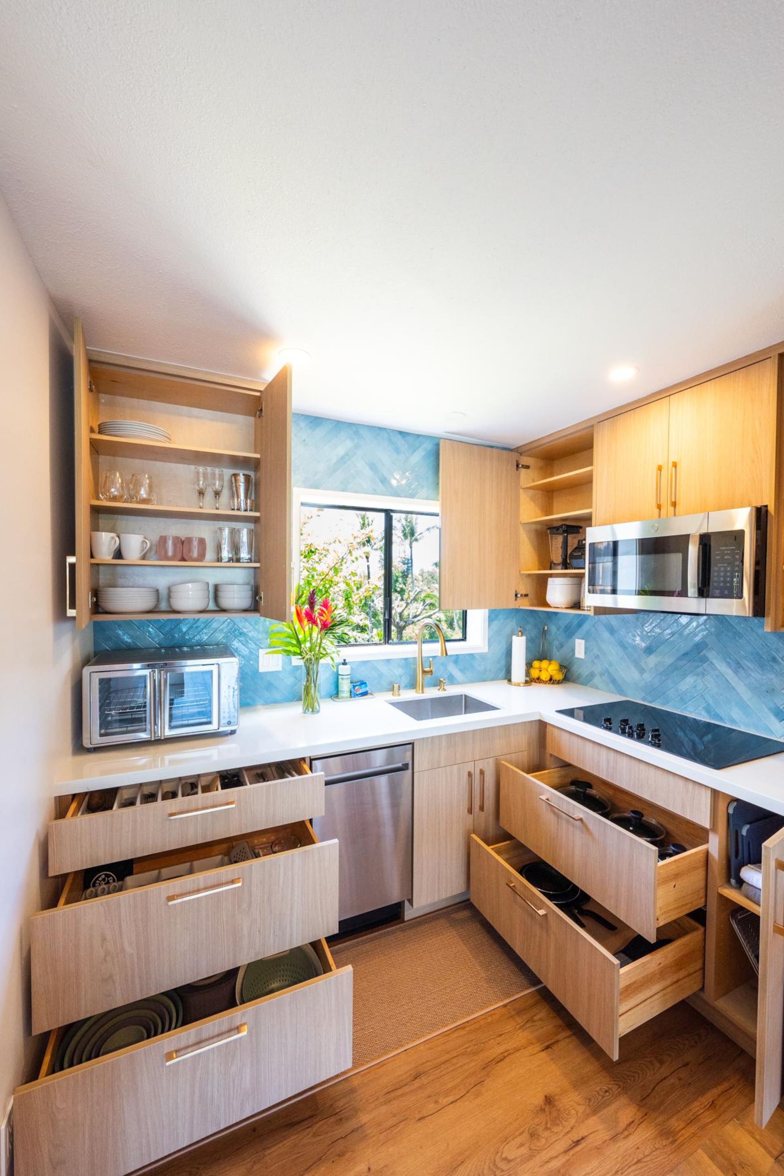 Condo in Princeville · ★5.0 · 1 bedroom · 2 beds · 1 bath - Image 11