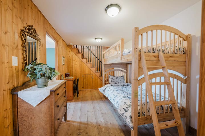 Bunk bed