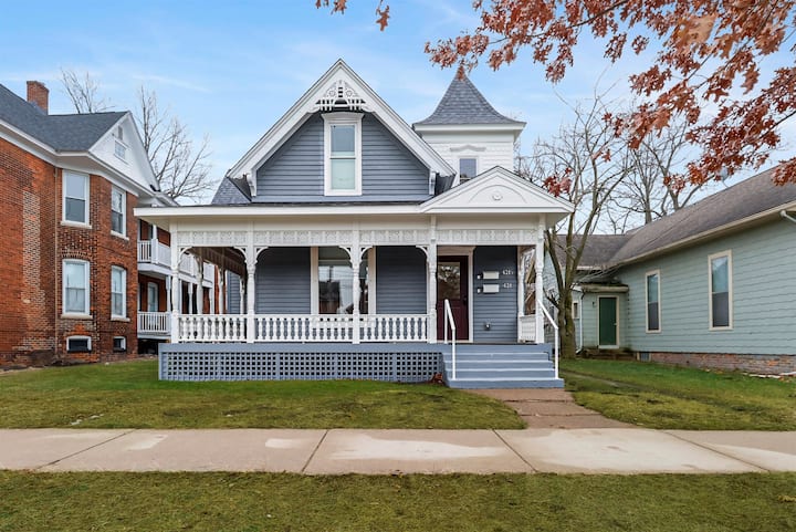 The Gingerbread Flat In Downtown Michigan City - 密西根市