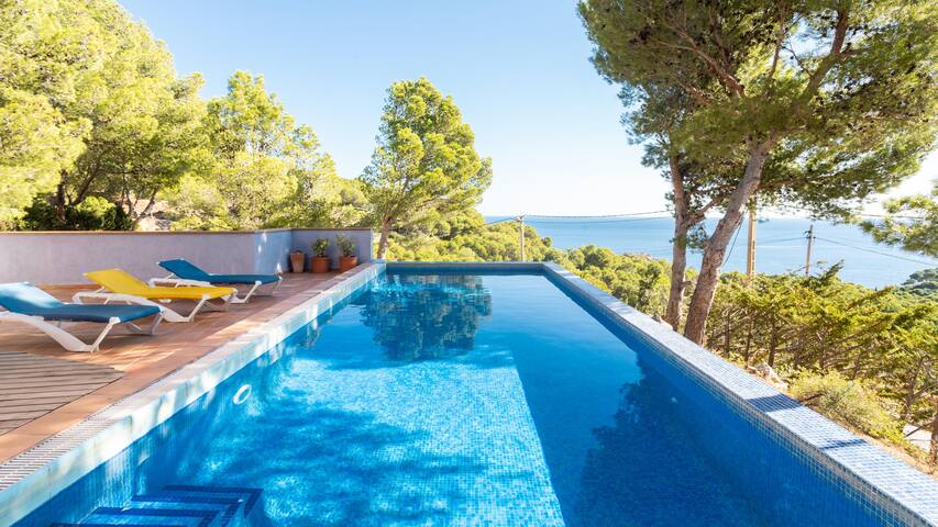 montgri – house with private pool -tamariu-costa b gallery image 3