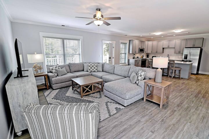 Bhi 8br Condo-the Salty Dog/flying Fish-3a/3b - Bald Head Island, NC