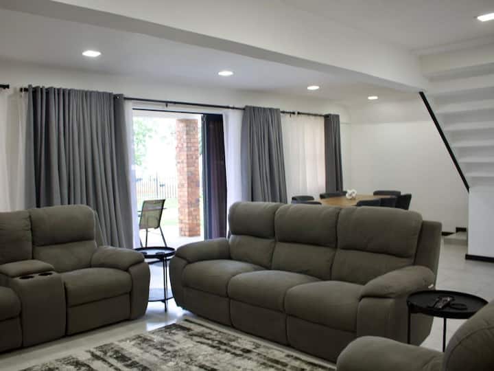 Four Bedroom House - Vaal Marina
