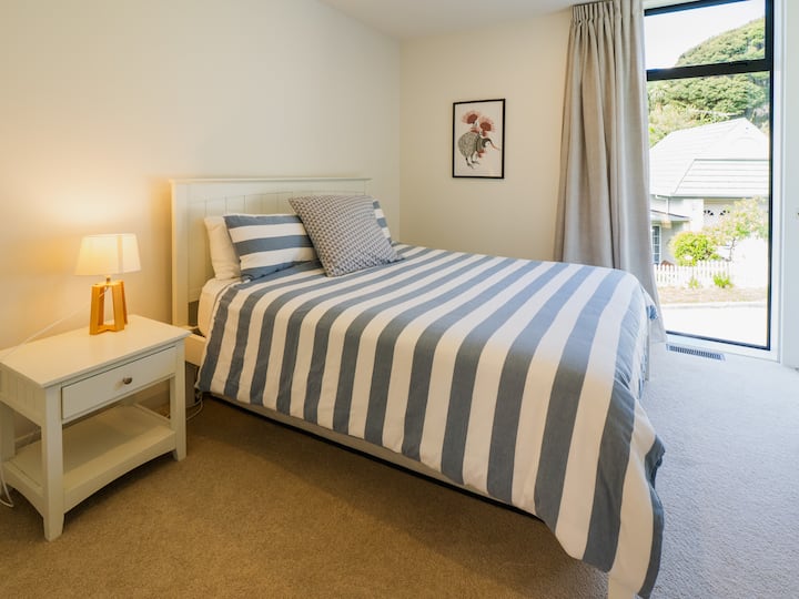 Dormitorio 2 con cama queen
