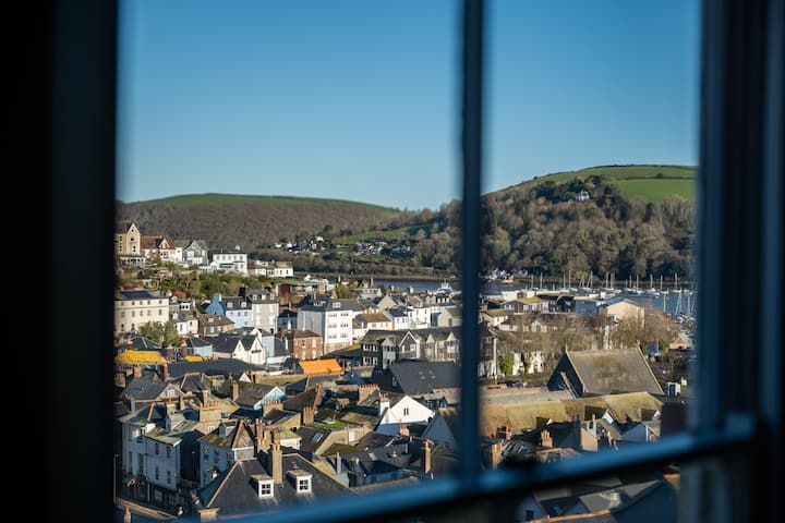 Historic Dartmouth Cottage With Parking And Views - Dartmouth