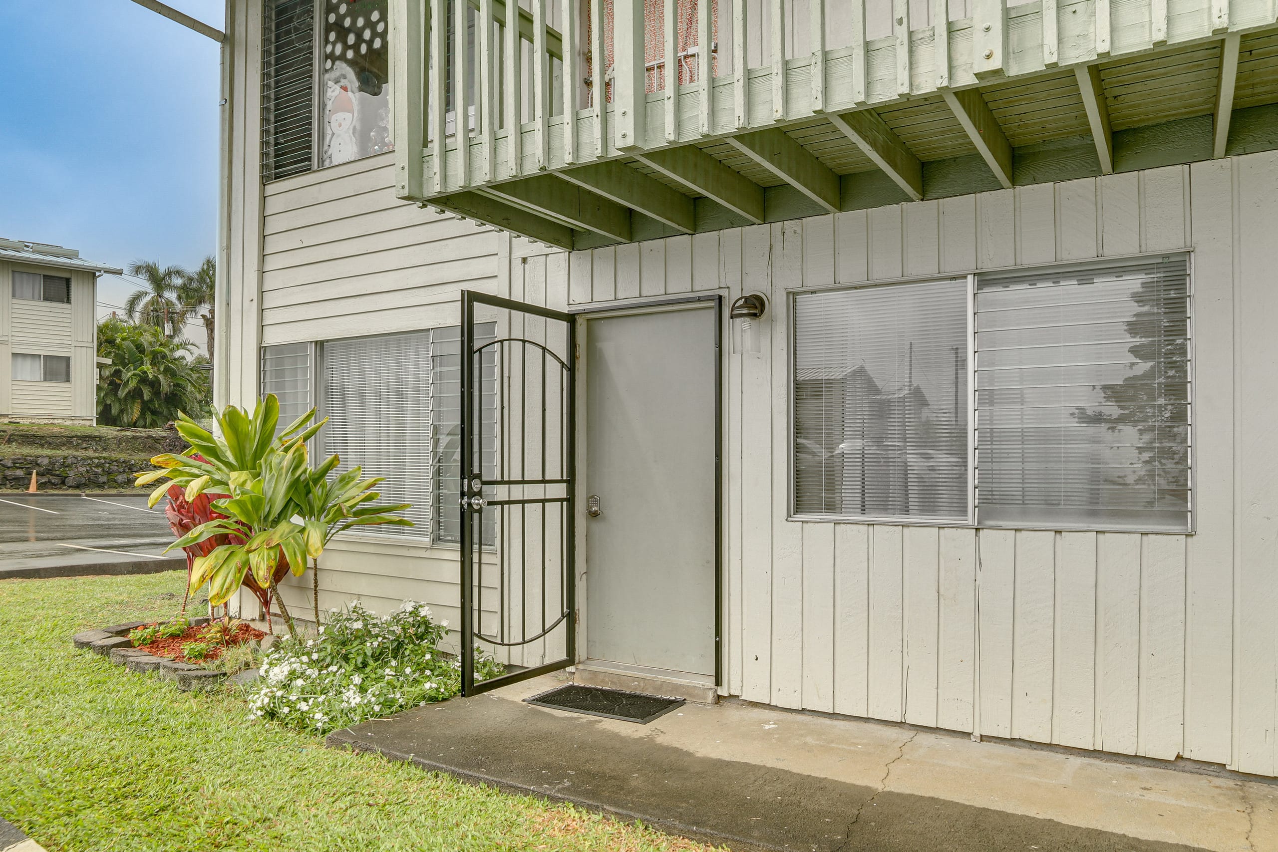 Condo in Hilo · ★4.88 · 2 bedrooms · 3 beds · 1 private bath - Image 25