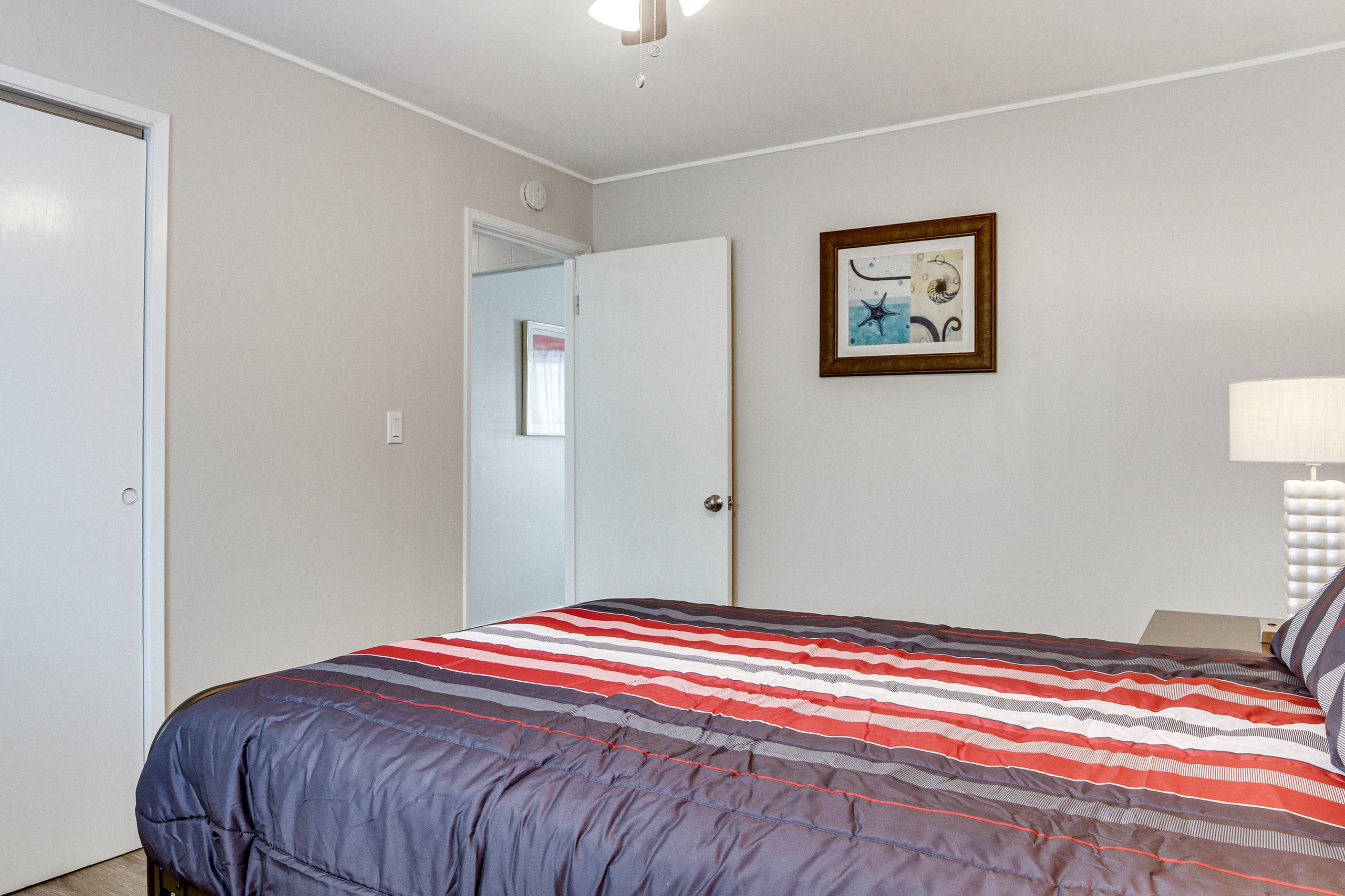 Condo in Hilo · ★4.88 · 2 bedrooms · 3 beds · 1 private bath - Image 11