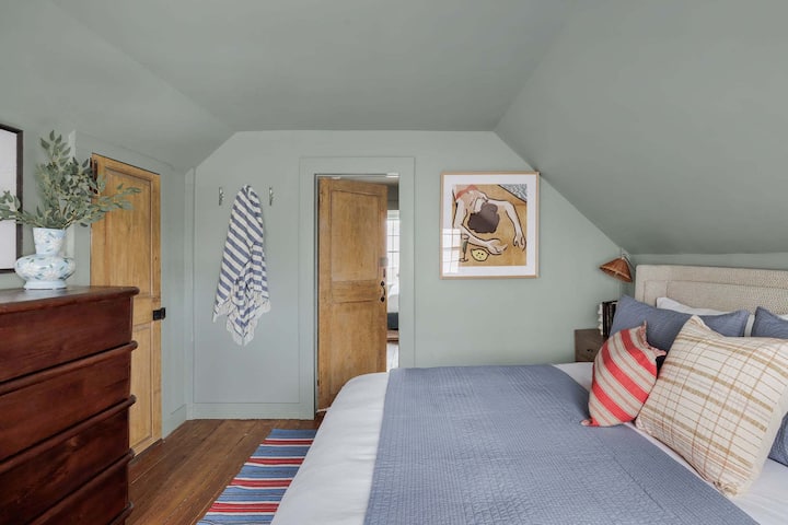 Chumba cha Tatu cha Kulala | Kitanda cha King | Ghorofa ya Pili