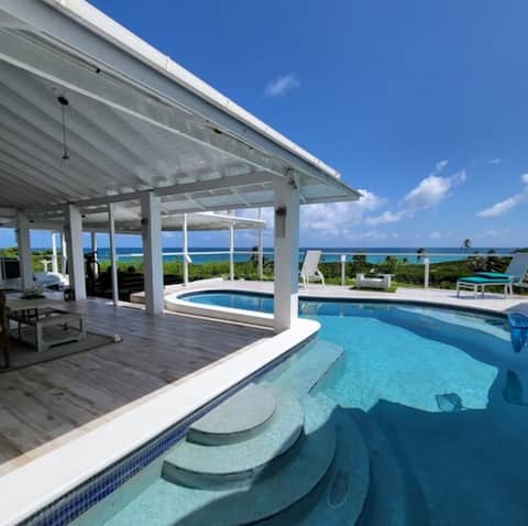 Retreat Style, Sea Views W/ Private Pool & Hot Tub