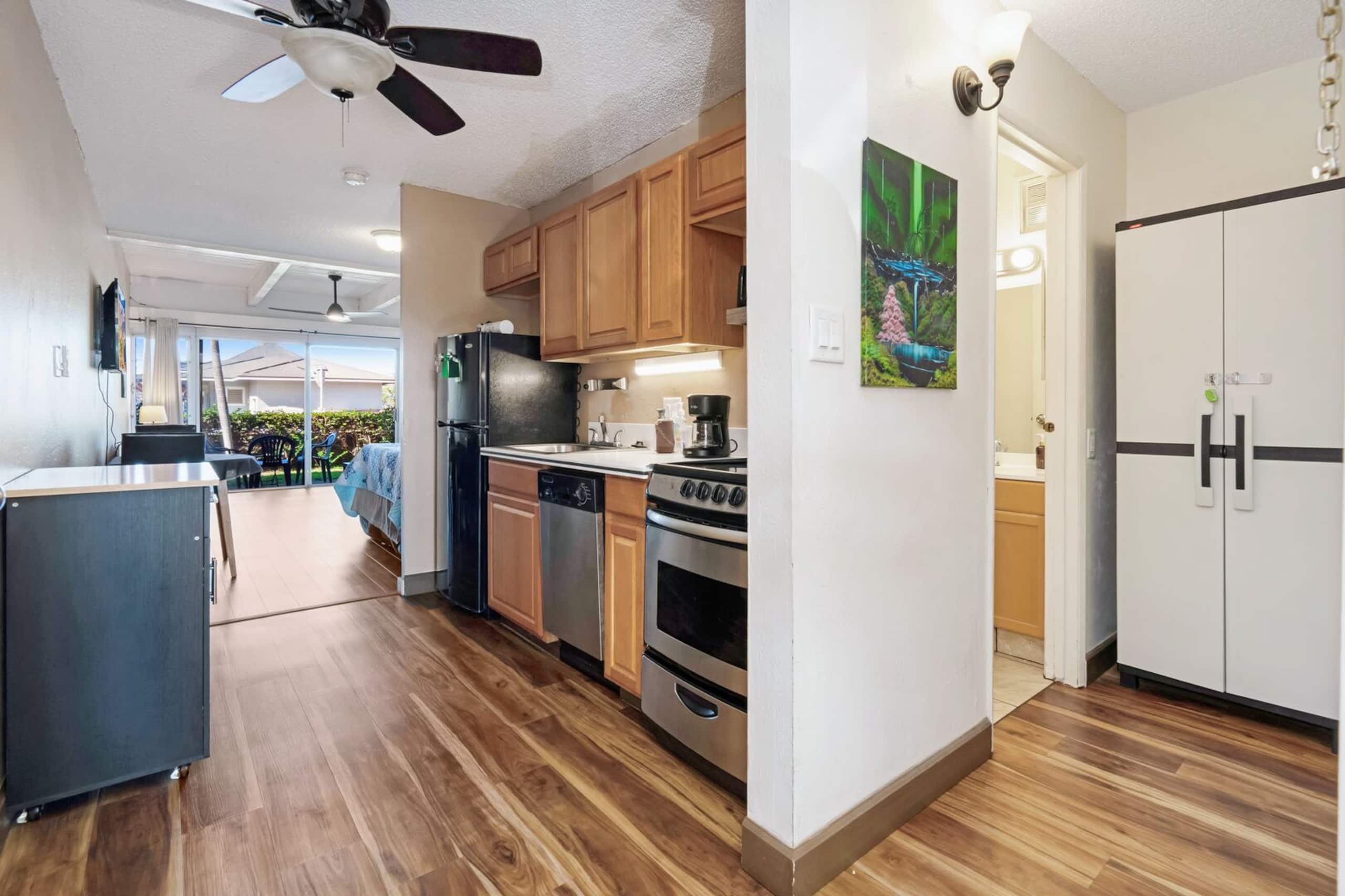 Updated studio, across from the beach - KBS A107 - Image 7