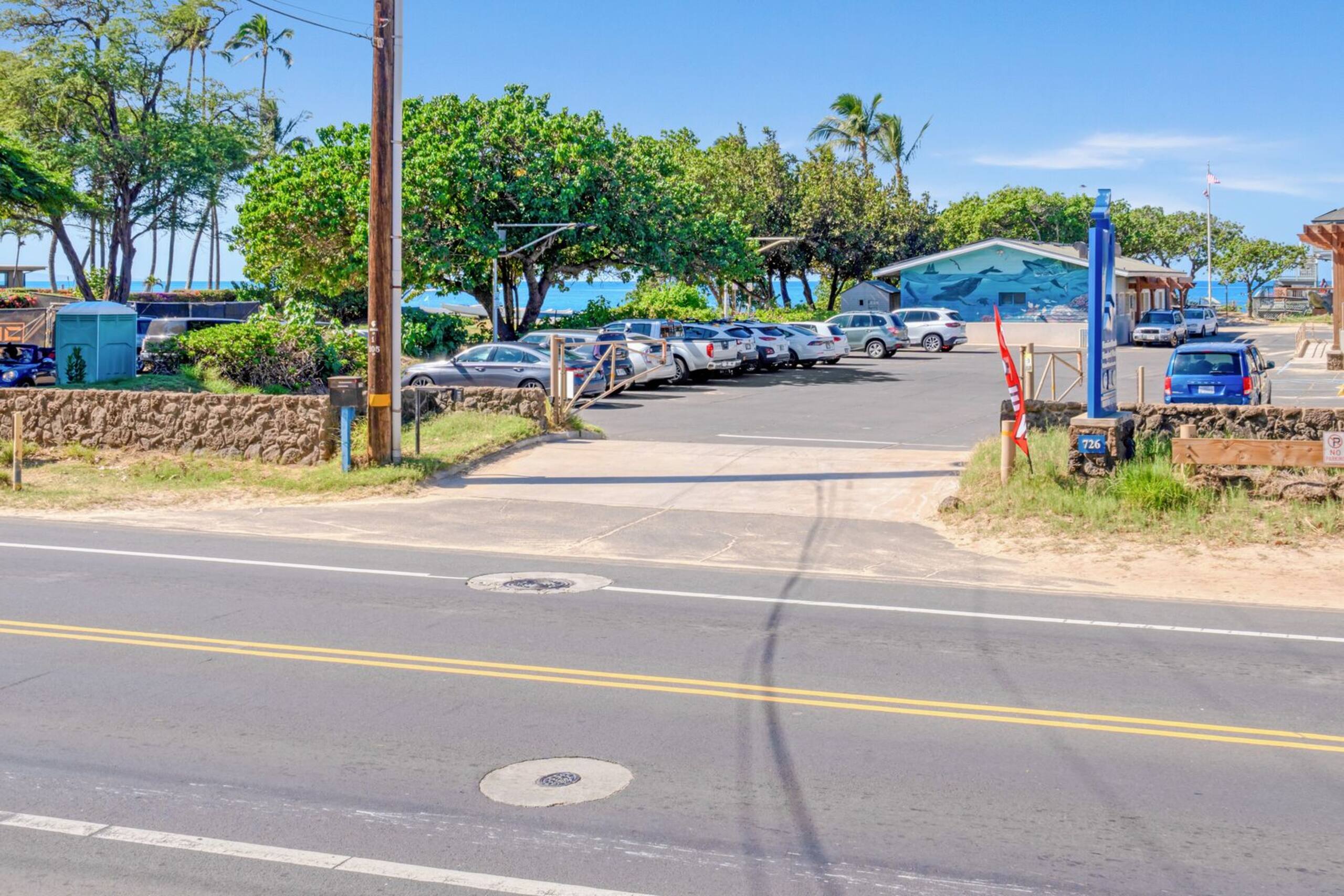 Updated studio, across from the beach - KBS A107 - Image 35