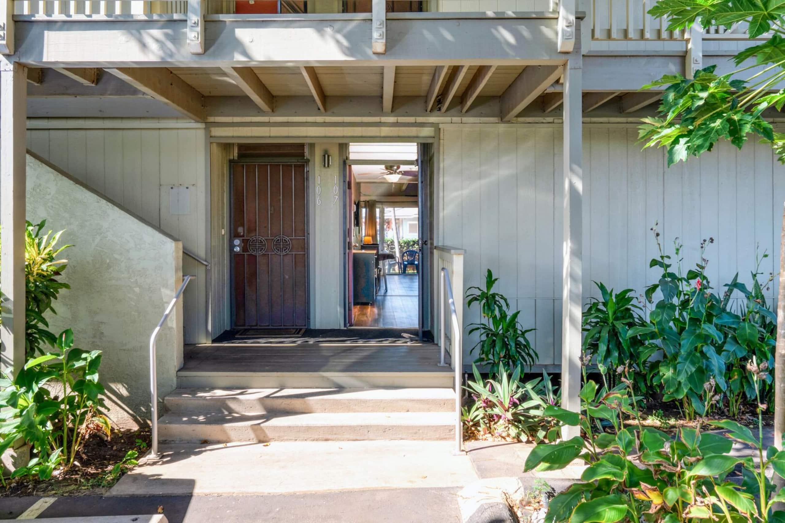 Updated studio, across from the beach - KBS A107 - Image 44