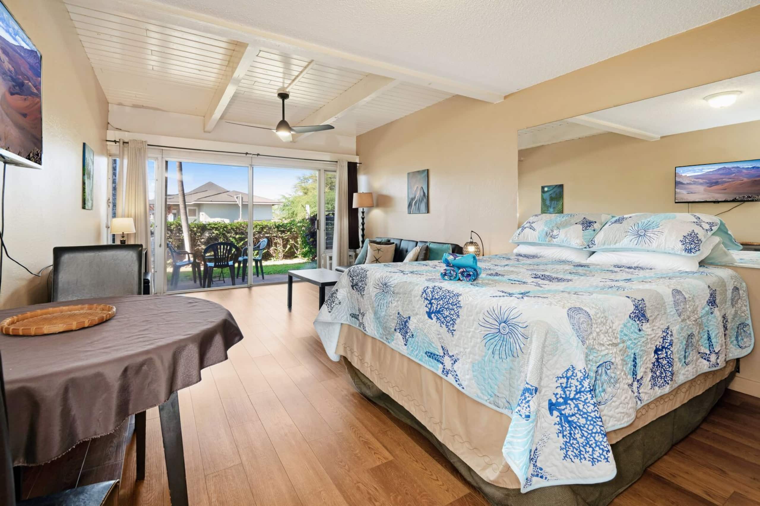 Updated studio, across from the beach - KBS A107 - Image 4