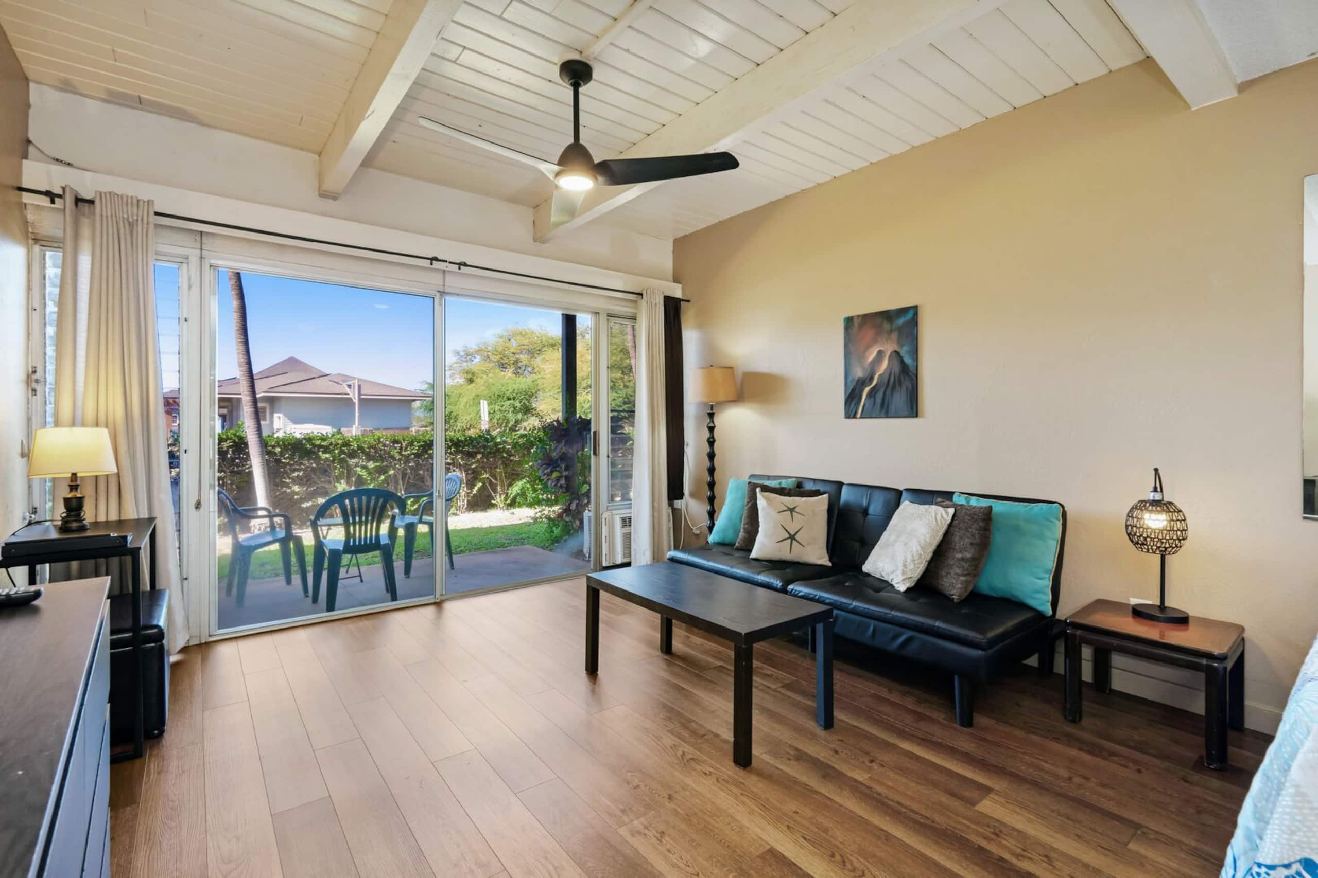 Updated studio, across from the beach - KBS A107 - Image 5