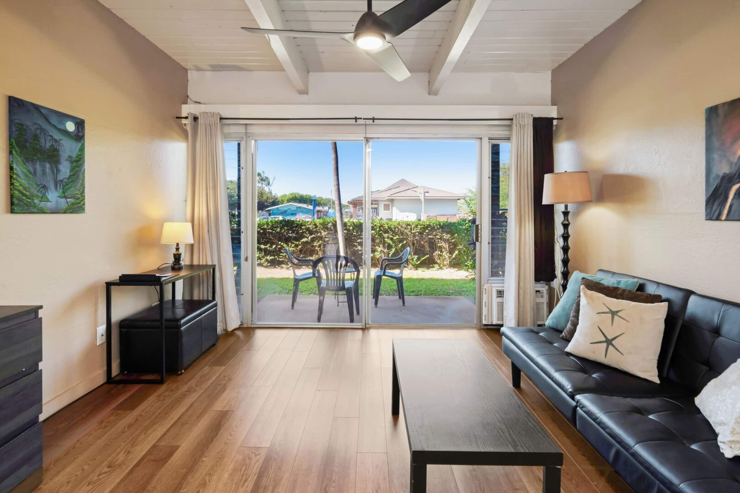 Updated studio, across from the beach - KBS A107 - Image 8