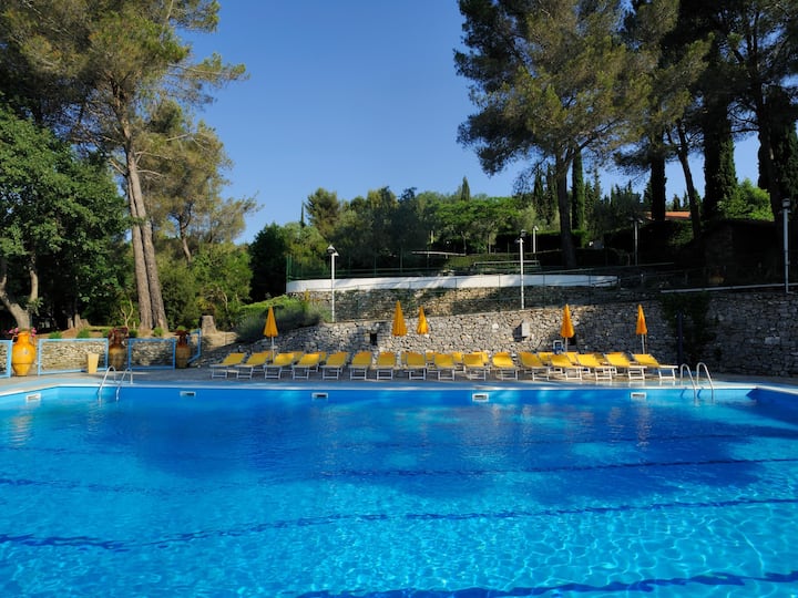 Mobilheim Auf Dem Hügel Mit Pool - Alassio