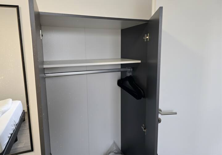 Kabati la chumba cha kulala