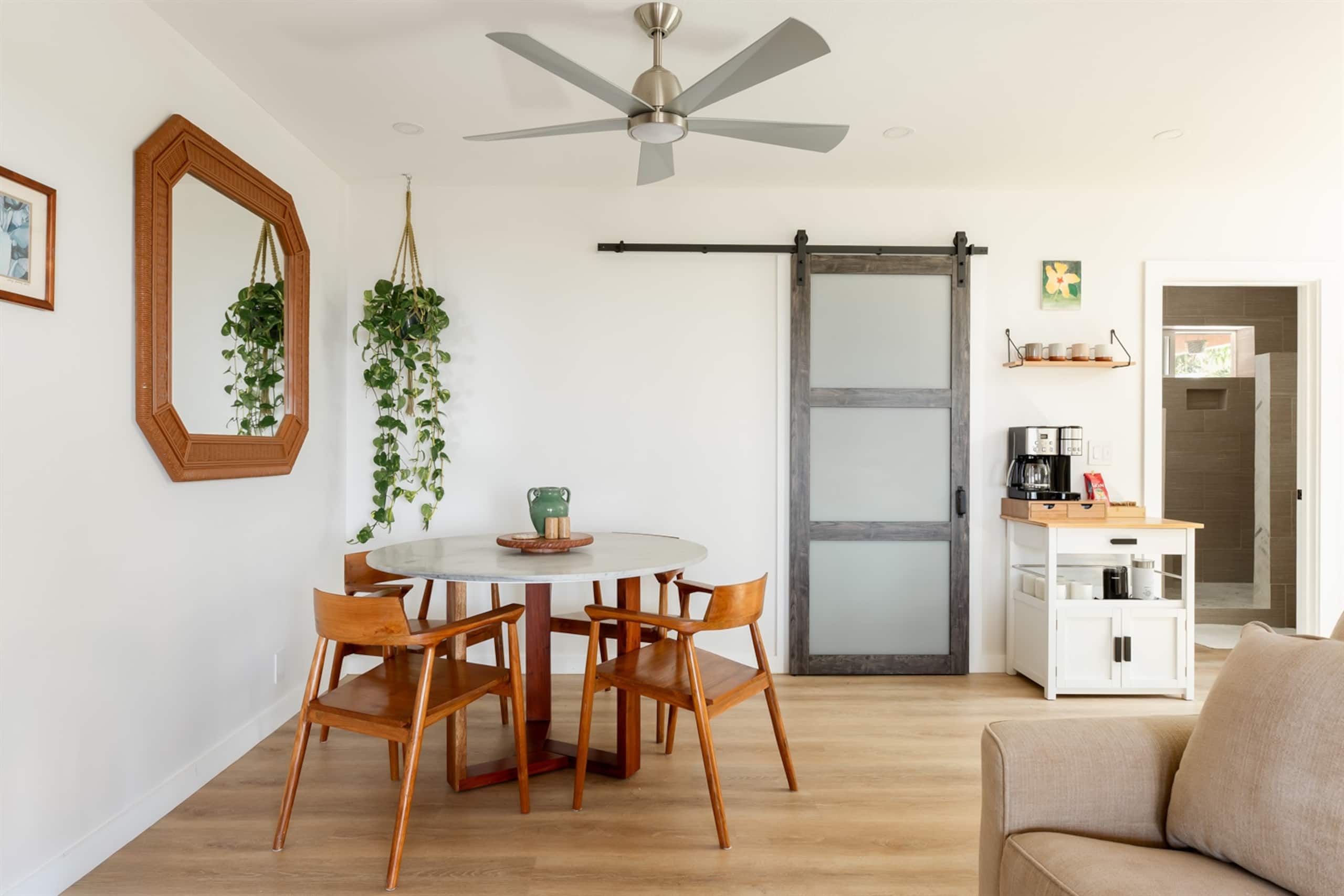 Hale Iki • AC • Cozy Ocean View • Sleeps 4 - Photo 9