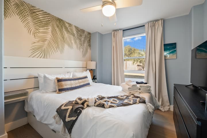 Dormitorio 5: cama tamaño king más dos literas dobles; en una habitación duermen los padres y tres niños sin necesidad de un segundo viaje.