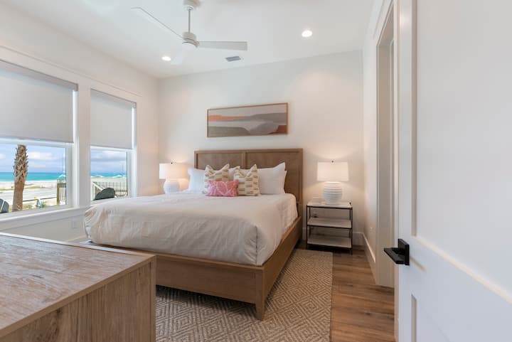 Spavaća soba sa bračnim krevetom (king) na drugom spratu