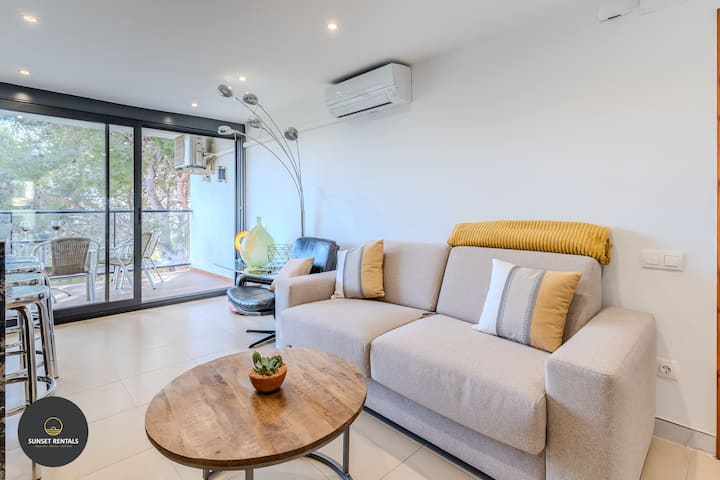 Apartment: Wifi + Public Parking + Beach - La Pineda