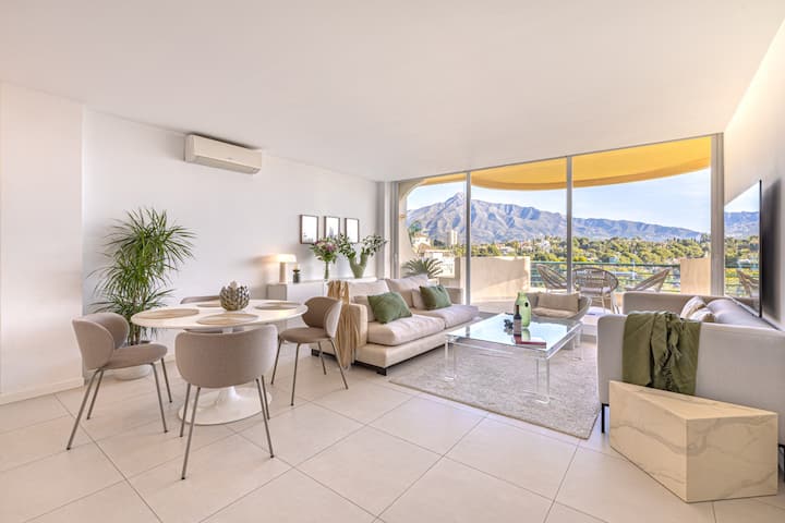 Iconic Mountain View, Stylish 3br, 5 Min To Banús - Marbella