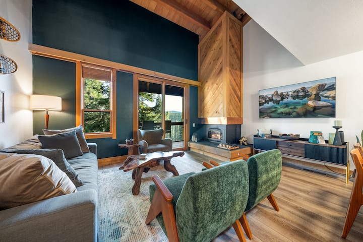 Fresh Remodeled Gold Bend Condo With Hoa Access - North Lake Tahoe, CA