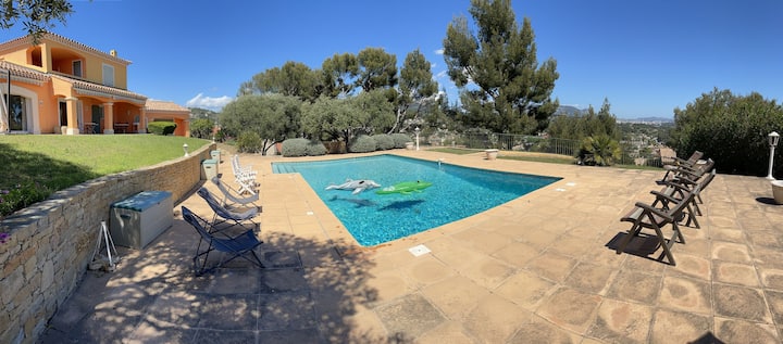 Villa Climatisée Avec Piscine 5 Pièces 8 Personnes - Le Beausset