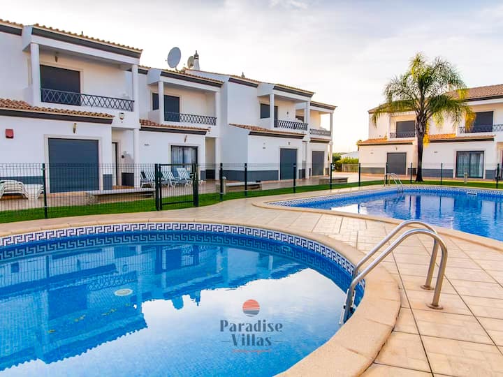 3-bedroom House With Pool In Albufeira - Albufeira