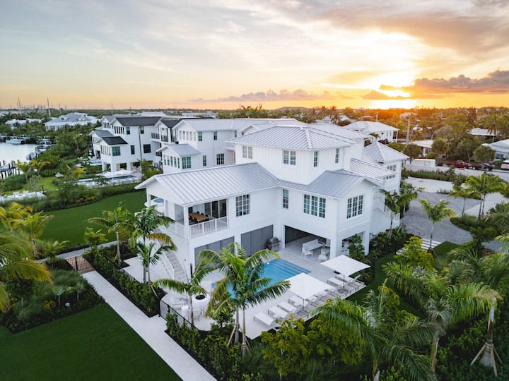 Joyrise & Fairhaven House At Solaire Lunara Bay - Florida Keys, FL