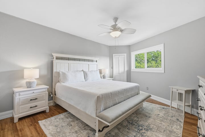 ห้องนอนคิงไซส์หลัก