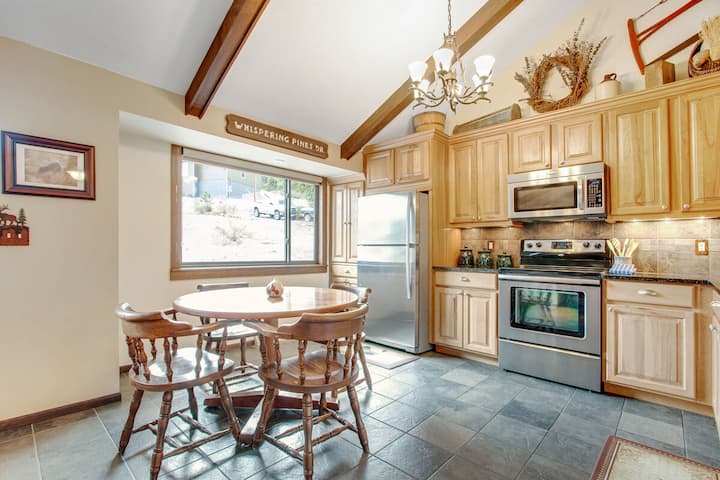 3br Home | Large Deck And Wonderful Mountain Views - Estes Park