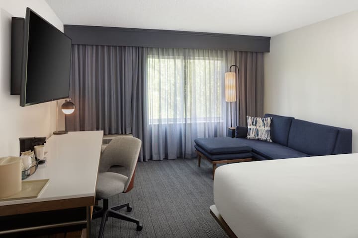 1 King Bed | Free Parking | Central Nj - Edison, NJ