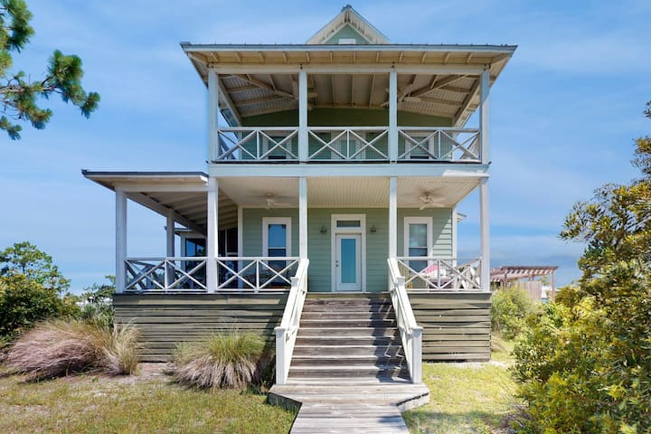 Coastal Cottage With Private W&d, Wifi, And Shared - Port St. Joe, FL