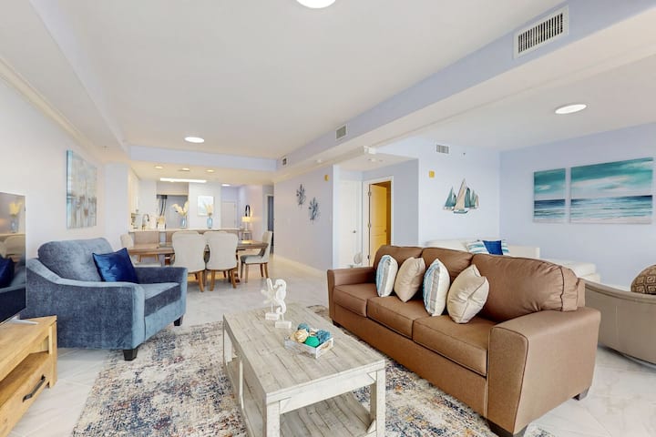 2br Condo/lakefront, Wifi Pool And Hot Tub - Lake Buena Vista, FL