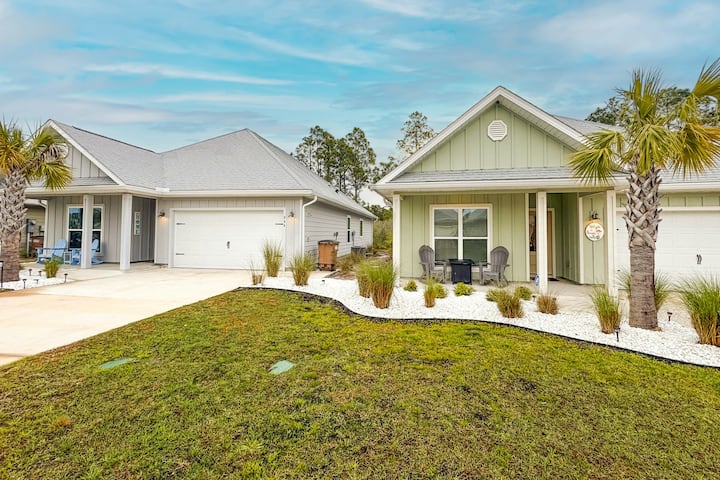 Dog-friendly Beach 4br With Pool, Patio, & W/d - Mexico Beach, FL