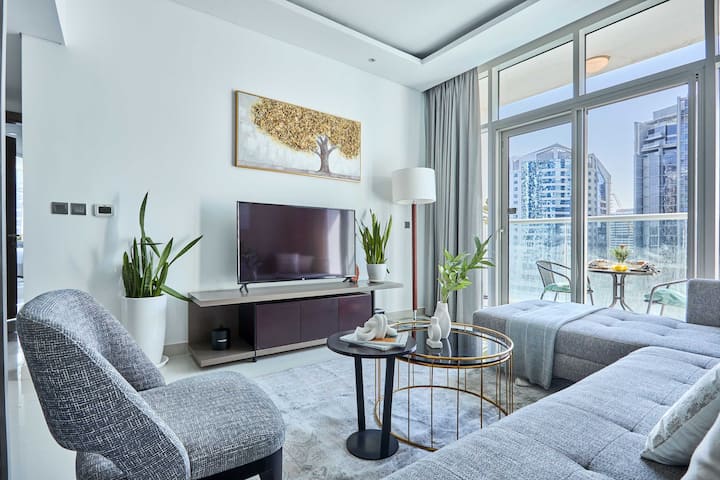 Impressive 1br With Canal Views In Business Bay - Dubai