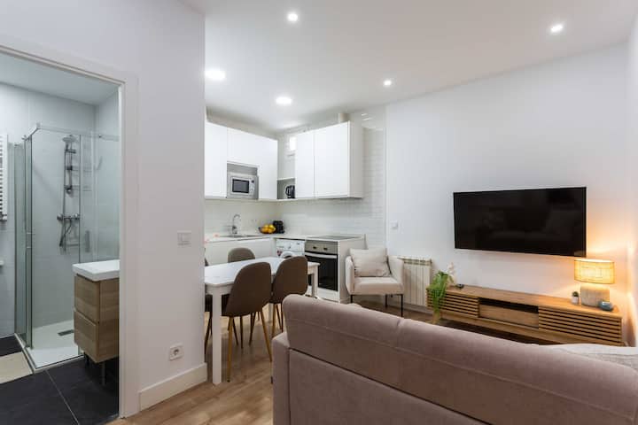 San Vicente Ferrer I - 2bd Apartment In Tribunal - Madrid