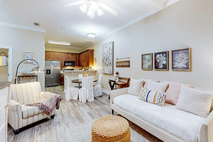 2br Near Beach With Pool, Ac, & W/d - Seaside, FL