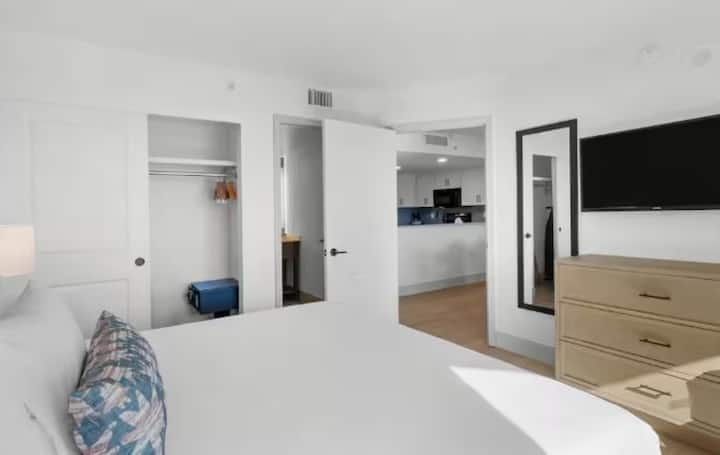 3 Family-friendly Oceanview Room Steps From Beach - Myrtle Beach