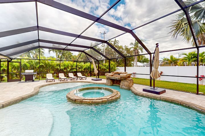 Chic Pool Home With Designer Heated Saltwater Pool - Cape Coral, FL