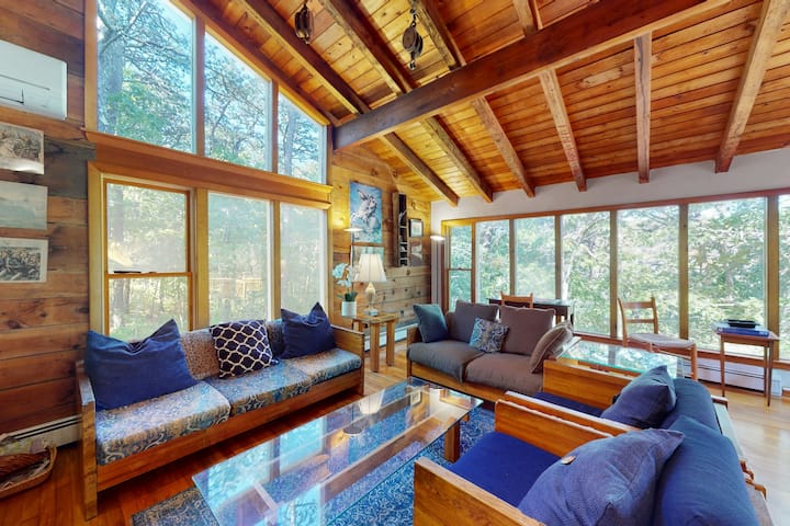 Serene Home On 3 Acres W/ Wraparound Deck & Pool T - Eastham, MA