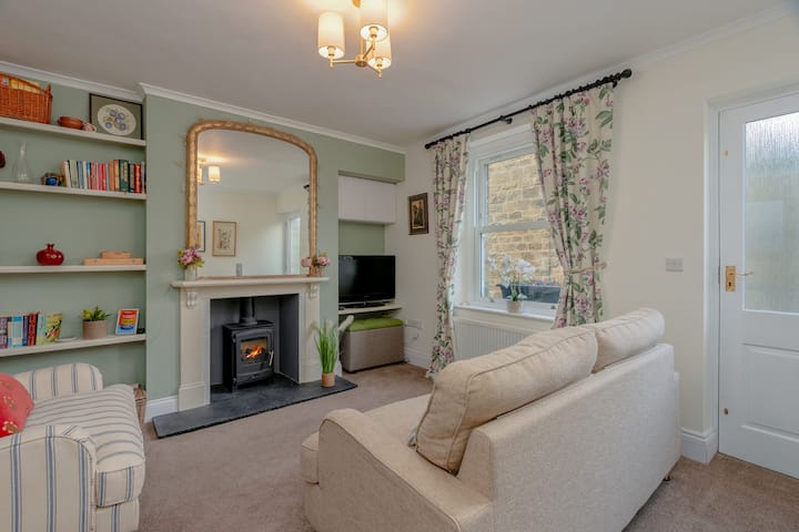 Three Peaks Central Cottage, Settle, 3bed 2bath - Settle
