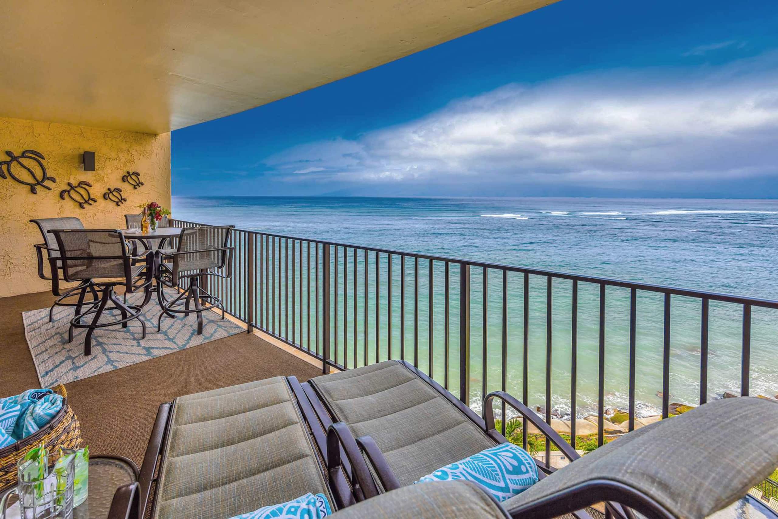 Condo in Lahaina · ★5.0 · 2 bedrooms · 3 beds · 2 private baths - Image 1