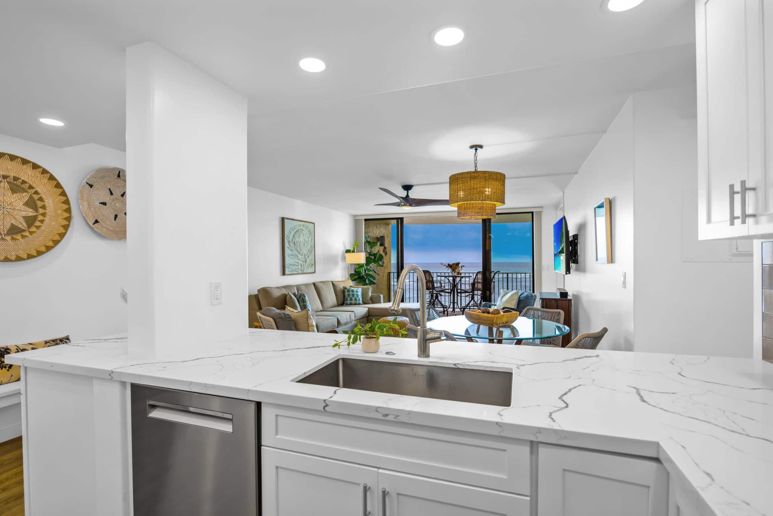 Condo in Lahaina · ★5.0 · 2 bedrooms · 3 beds · 2 private baths - Image 9