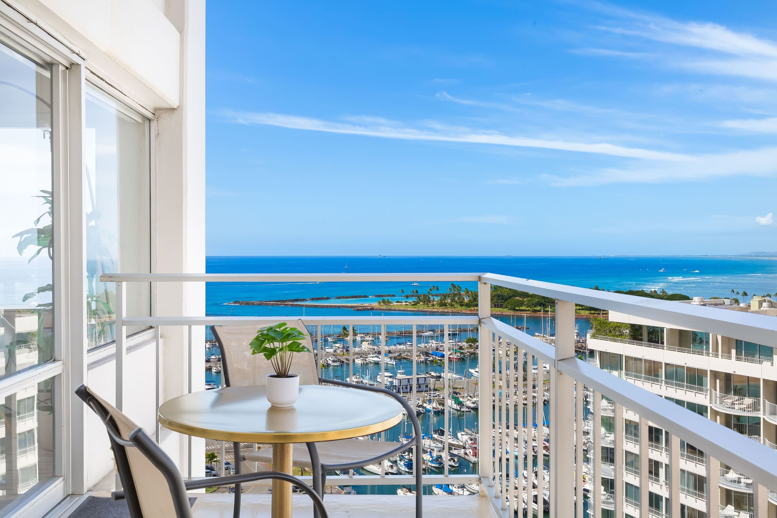 Ocean-Sunset Views Condo Steps Away from the Beach - Image 31