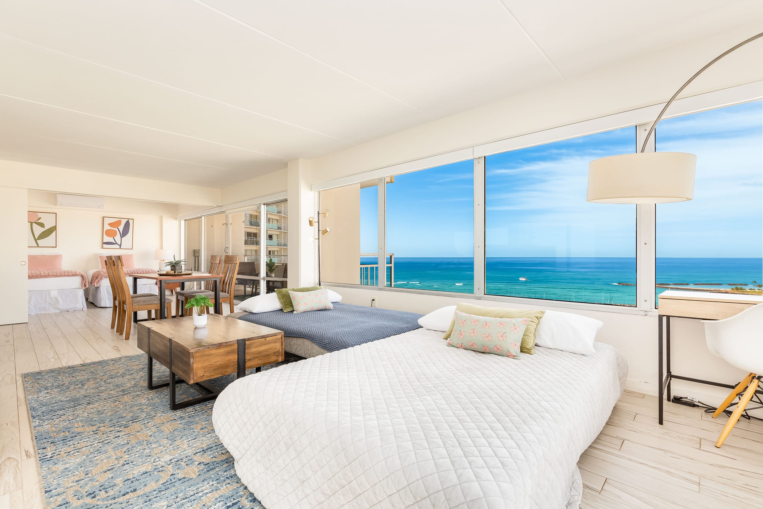 Ocean-Sunset Views Condo Steps Away from the Beach - Image 10