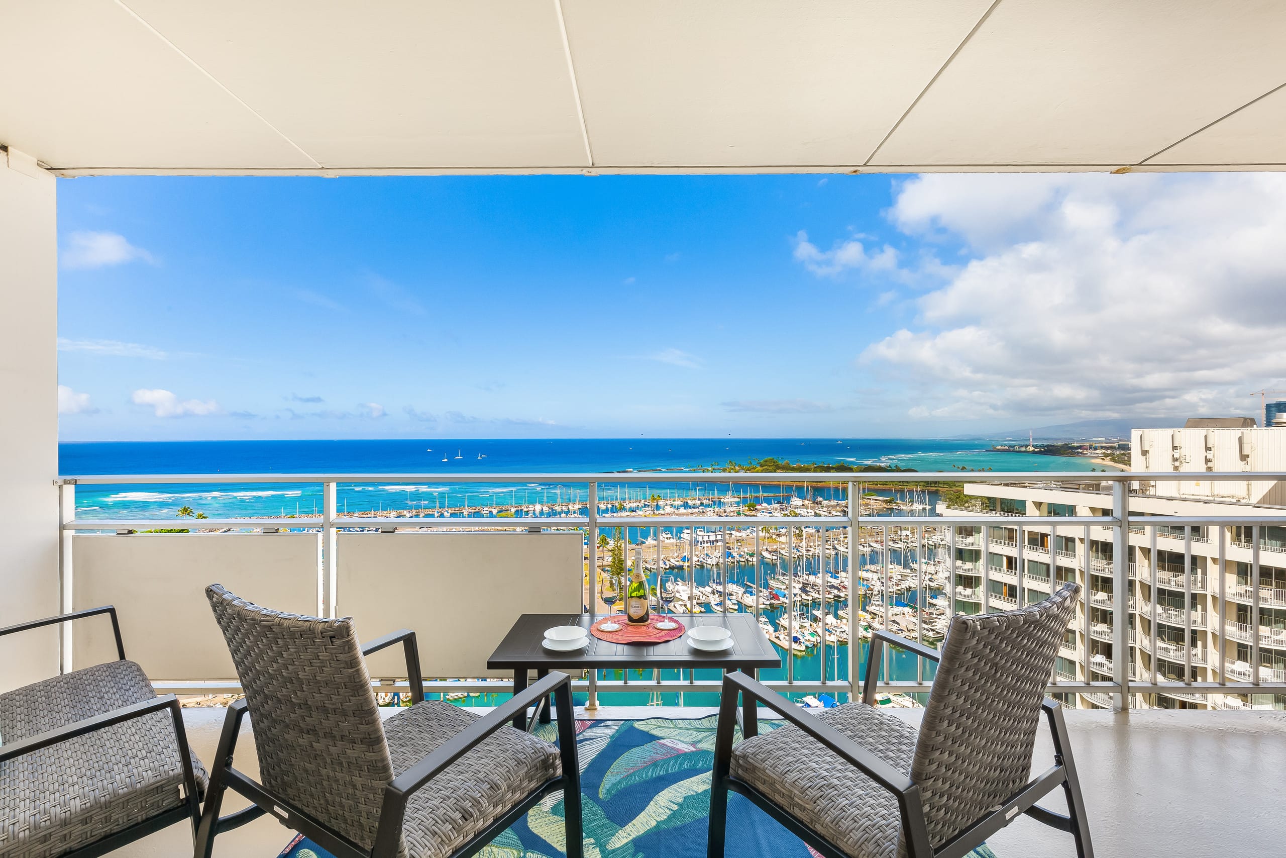 Ocean-Sunset Views Condo Steps Away from the Beach - Image 33